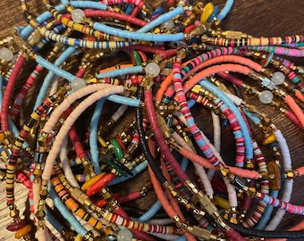 Lot de 3 bracelets de cheville / Bracelets de cheville en perles du Ghana / Bracelets de cheville en perles Heishi / Toutes les tailles sur mesure