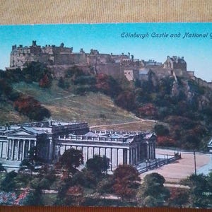 Carte postale du château d'Édimbourg et de la National Gallery 12067 série Saint-Valentin non utilisée