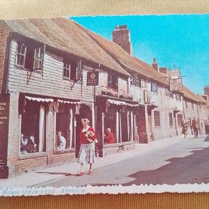 La Casa Tudor circa 1379 Alfriston ET 747 Valentine's Valchrome Valentine's & Sons Postal sin usar