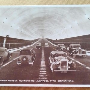 Unter dem Fluss Mersey von Birkenhead L1863 The Dainty Series Dennis & Sons Postkarte