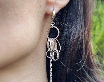 Pendientes colgantes de plata de ley oxidada: diseño largo de múltiples círculos