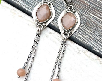 Sunstone earrings in sterling silver, dangle earrings with silver chain,oxidised sterling silver earrings,long silver earrings,boho earrings