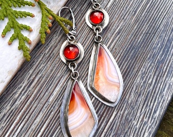 unique silver earrings with carnelian and garnet,kite shape, one of the kind jewelry, pendulum earrings,  sterling silver ,red drop earrings