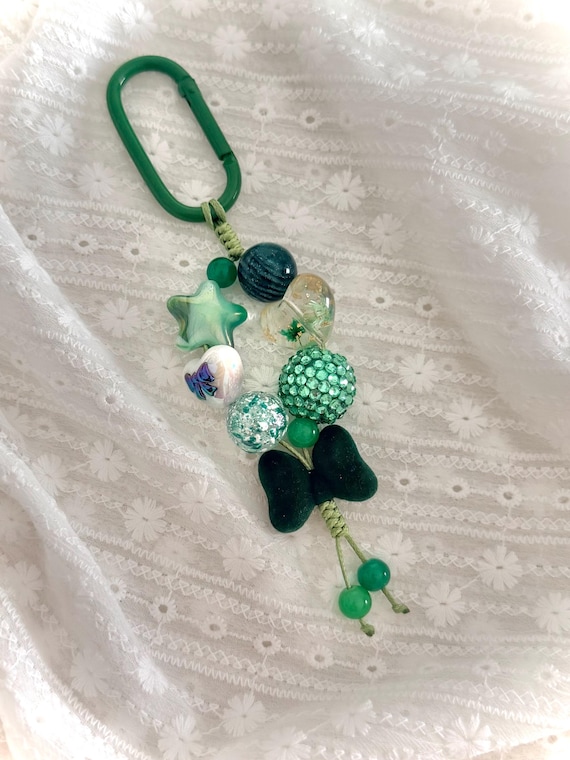 Chéri Charms - Green Velvet Bow Bag Charm