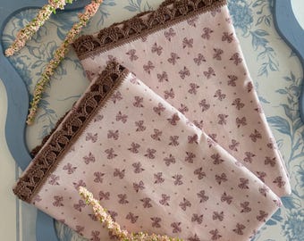 Little Bows Print- Delicate Crochet Lace Edge Pillowcase