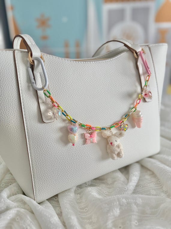 Chéri Charms - Whimsical Bunny Bag Chain