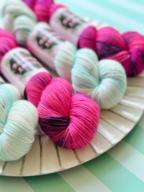 Magic Moves Barbie + Barbie and the Rockers 4 Skein Shawl Kit - Fingering weight yarn