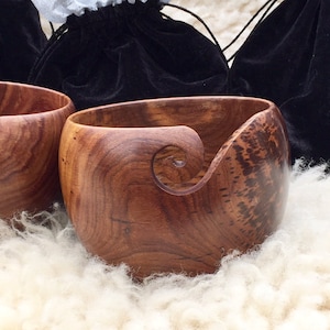 Large Yarn / Wool Bowl, Wooden, 16cm  x 13cm, Indian rosewood (the colour of warm British teak) - heavy and robust