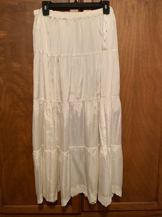 vintage maxi half slip Gem