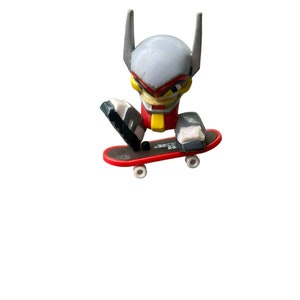 Tech Deck Dude Magna Skate Crew 4 Series 2001 #12A
