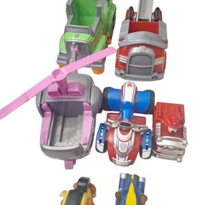 Paw Patrol Lot of 7 Vehicles and Figures Fire Truck ATV Helicopter Chase Rubble Spin Master