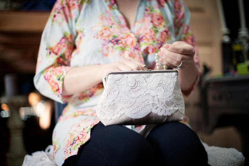 Bridesmaids Clutch Leaf Lace Gift Set, Lace Bridesmaid Clutch Set of 4, 5, or 6, Personalized Bridal Clutch Set, Rustic Bridesmaid Purse image 10