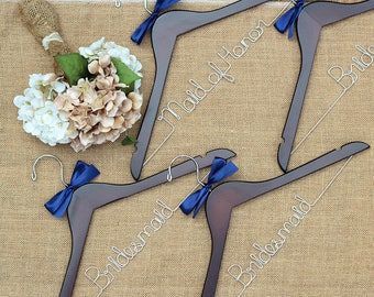 Set of 4 Bridal Party Hangers, Personalized Custom Wire Hangers, Wedding Hangers, Bridesmaid Gift, Bride Hanger