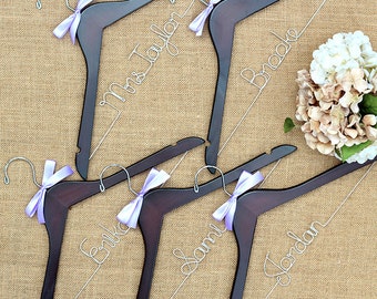 Set of 5 Bridal Hangers, Personalized Custom Wire Hangers, Bridesmaid Hangers, Wedding Hanger, Bride Hanger, Mrs Hanger, Bridesmaid Gift