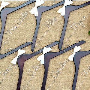 Set of 7 Personalized Bridal Hangers, Custom Hanger, Wedding Party Hangers, Bridesmaid Gift, Bride Hanger