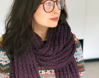 Fringe scarf pattern, easy knitting pattern for chunky knitted scarf with fringe, quick easy knit pattern pdf, bulky fringed scarf unisex