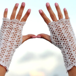 Wedding gloves lace Bridal gloves Fingerless mittens pattern Crochet lace fingerless glove pattern fingerless mitts pattern No finger gloves image 3