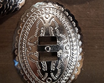 High Quality Etched Silver Conchos (6 Pieces)