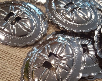 Large Oval Scalloped Conchos (6 Pieces)