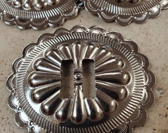 Conchos ovali smerlati extra large 3x2,5 (4 pezzi)