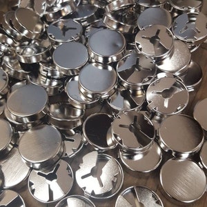 20mm Silver tone button covers. (12 pieces)