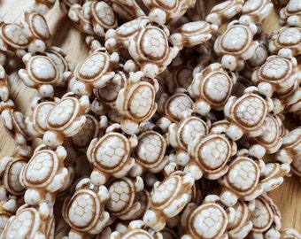 Cream, Natural Color Howlite Carved Turtle Beads (23 Pieces)
