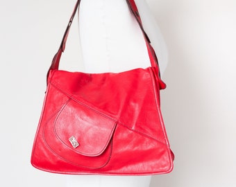 IUHA Trapezoid Shaped Genuine Leather 2-way Tote Bag The Modern Satchel Crossbody Bag IUHA Trapezoid Shaped Genuine Leather 2-way Tote Bag The Modern Satchel Crossbody Bag