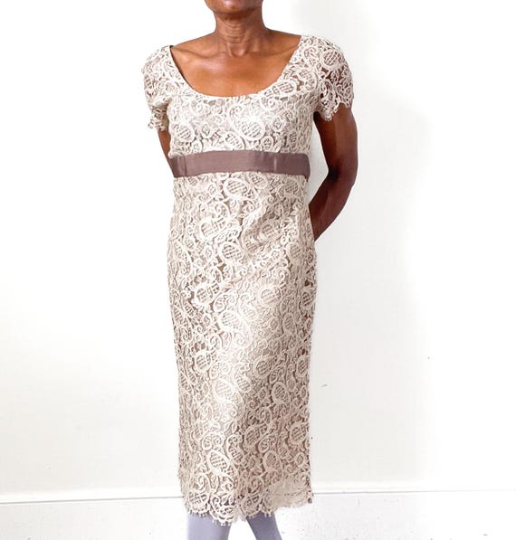 Paddy Campbell Paisley Lace Dress - Empire Waist - Beige - Label 16 / Fit 12 Paddy Campbell Paisley Lace Dress - Empire Waist - Beige - Label 16 / Fit 12