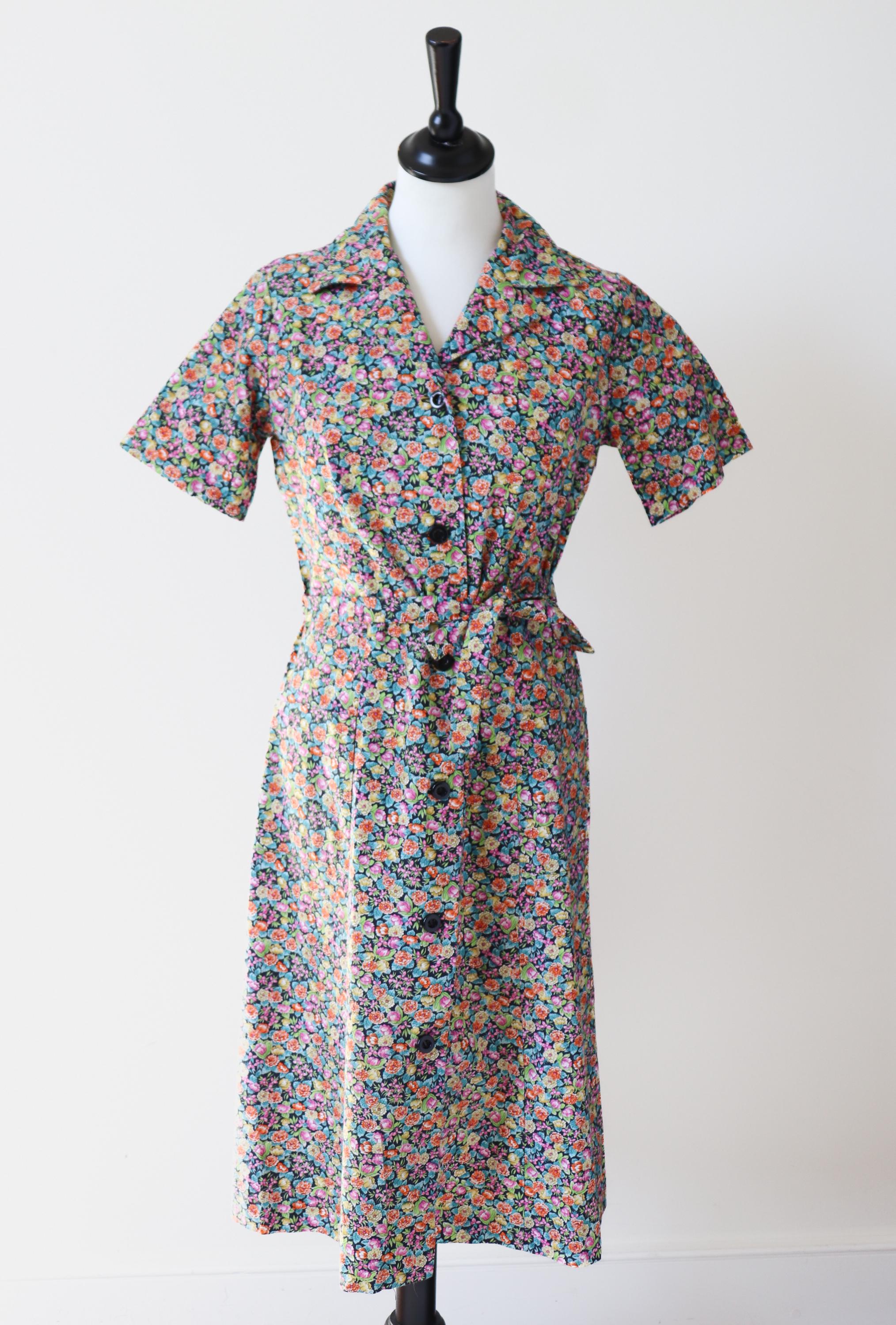 1970年代ヴィンテージ花柄コットンドレス - フランス製 - ボタン