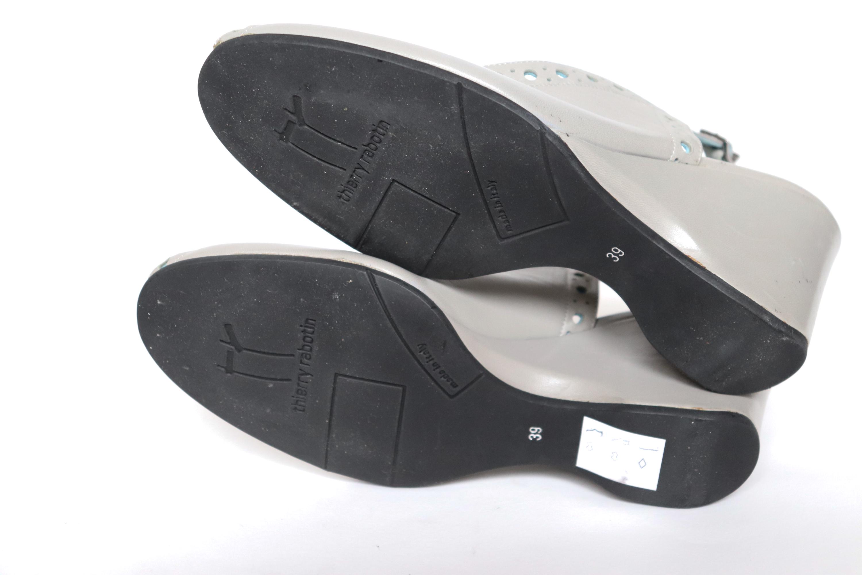 Chaussures Thierry Rabotin Cuir Beige Taille 39 - Ballerines à Petit Talon Carré, Peu Portées