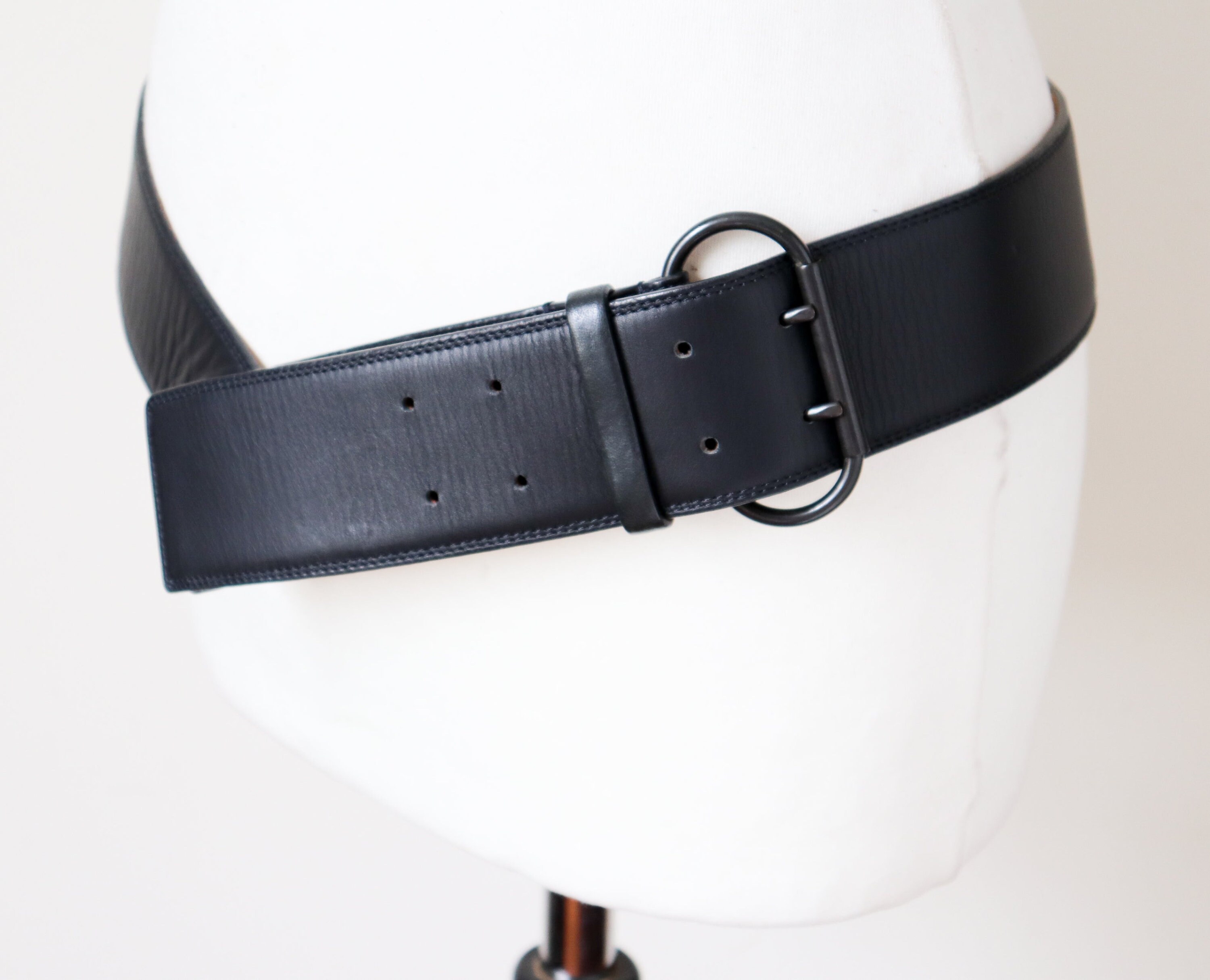 【Ｖｉｎｔａｇｅ】高級レザーベルト　Ｒｅｐｔｉｌｅ’ｓ Ｈｏｕｓｅ ワニ＆ヘビ革 Vintage】高級レザーベルト Reptile's