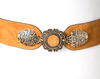 Vintage 80s Yellow Leather Wrap Around Belt, Wide Maximalist  display picture 3