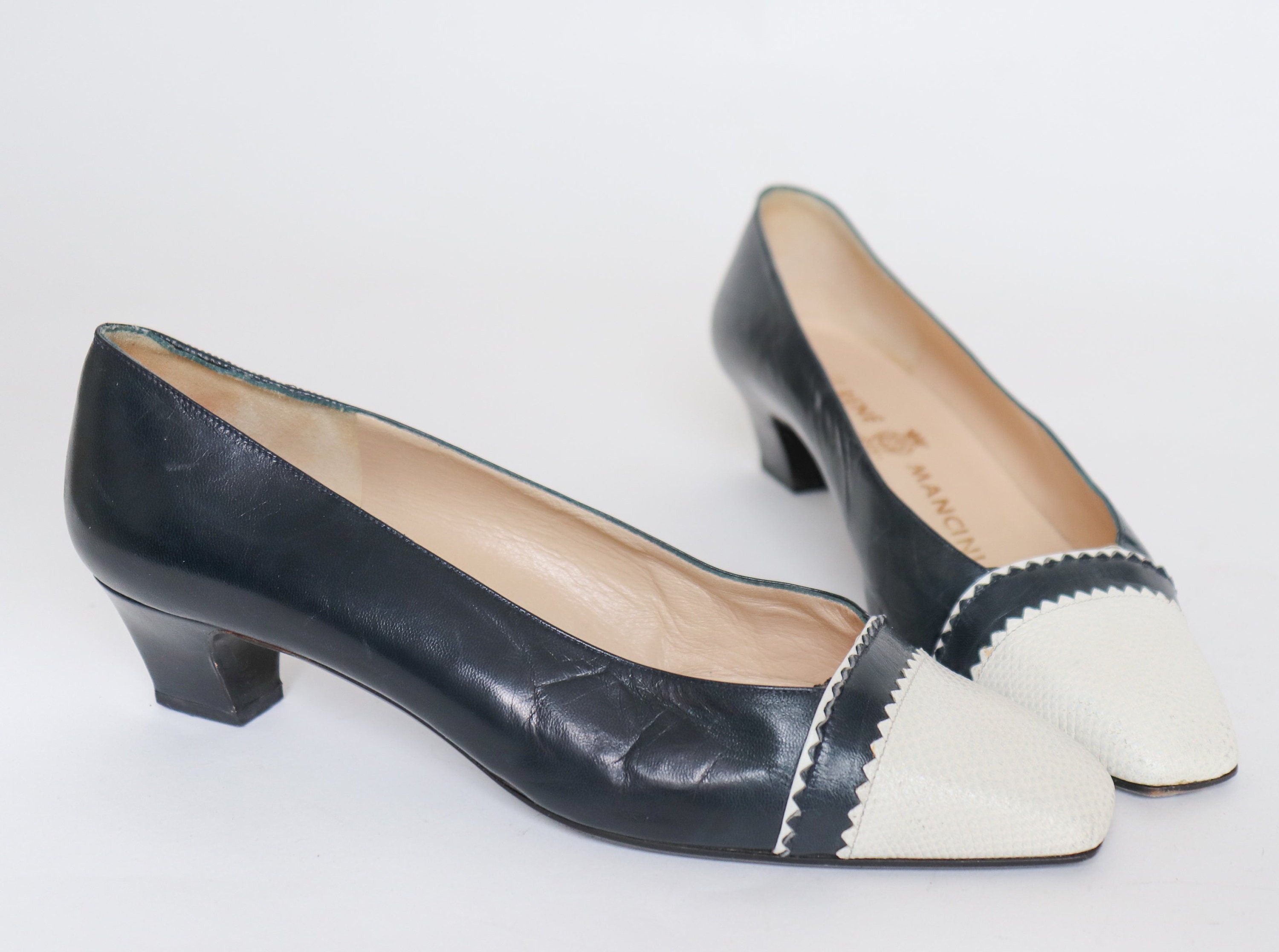 Vintage 80s Salvatore Ferragamo Narrow Size 40 Charcoal Leather Kitten Heel  Shoes With Lizard Skin Toes and Ferragamo Bags & Gilt Logo Tag -  Canada