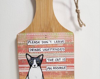 Unattended cat cutting board