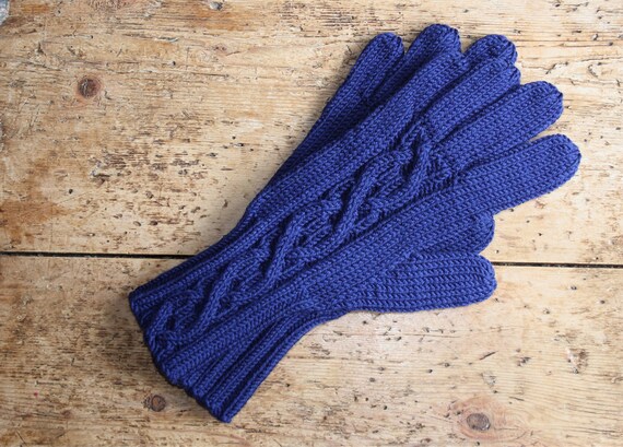 Navy wool gloves online