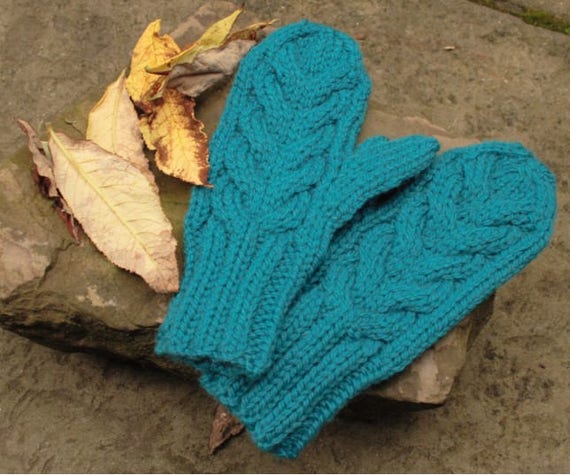 knitting pattern for mittens with chunky wool