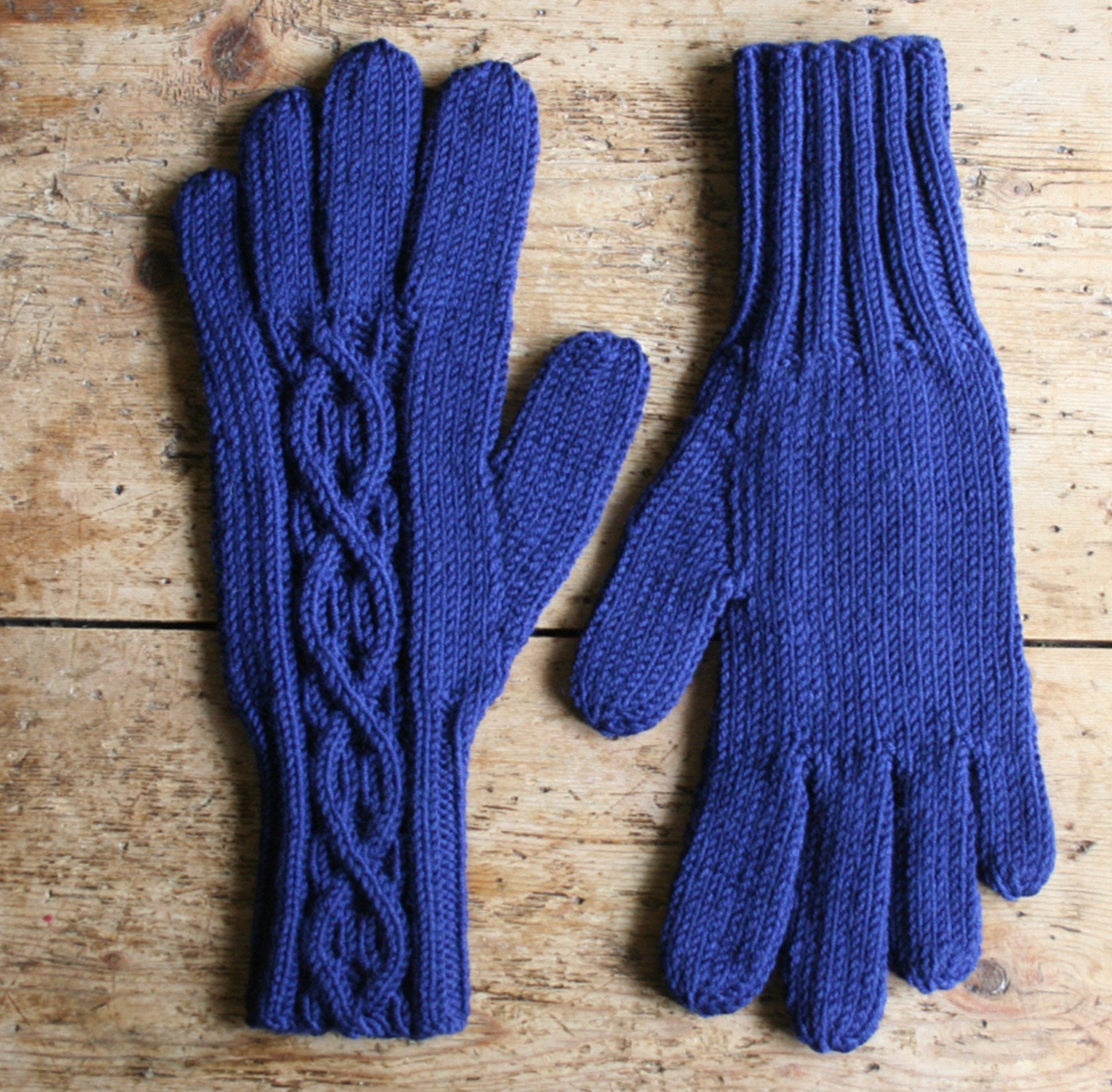 Merino Wool Gloves With Cable Pattern French Navy Blue Women's Winter
