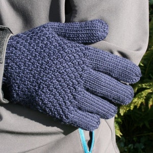 Knitting pattern for easy textured gloves in sizes from child to large adult image 1