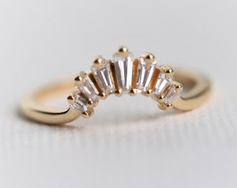 Empress Crown No. 7 - Vintage Art Deco Inspired 14K Gold Diamond Contour Band | Crown Curved Band | Baguette Diamond Wedding Band