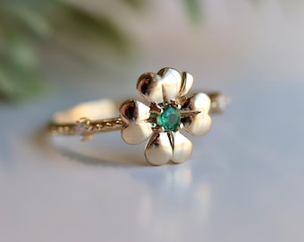 幸運の四つ葉のクローバーリング | ゴールド四つ葉のクローバー