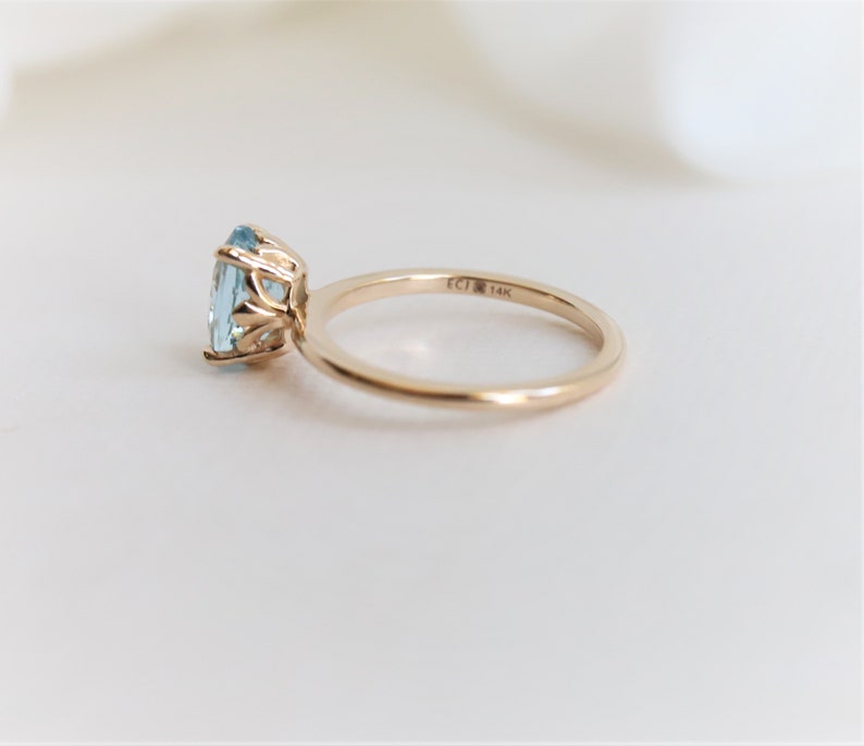 Fleur de Lis 1 ct Oval Aquamarine Solitaire Ring Solid 14K Gold Aquamarine Ring Oval Aquamarine Engagement Ring image 3