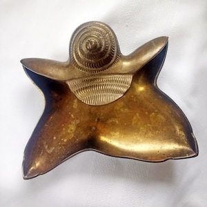 Vintage Brass Sea Shell Ashtray Heavy Brass Decor Mid Century Brass Ash Tray