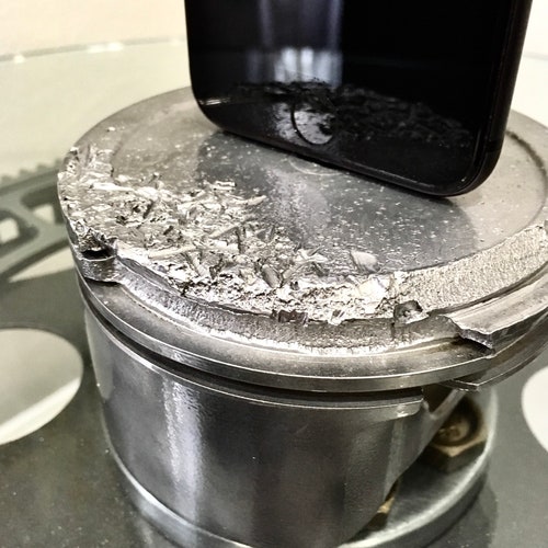 V8 car piston phone shops charger and dock