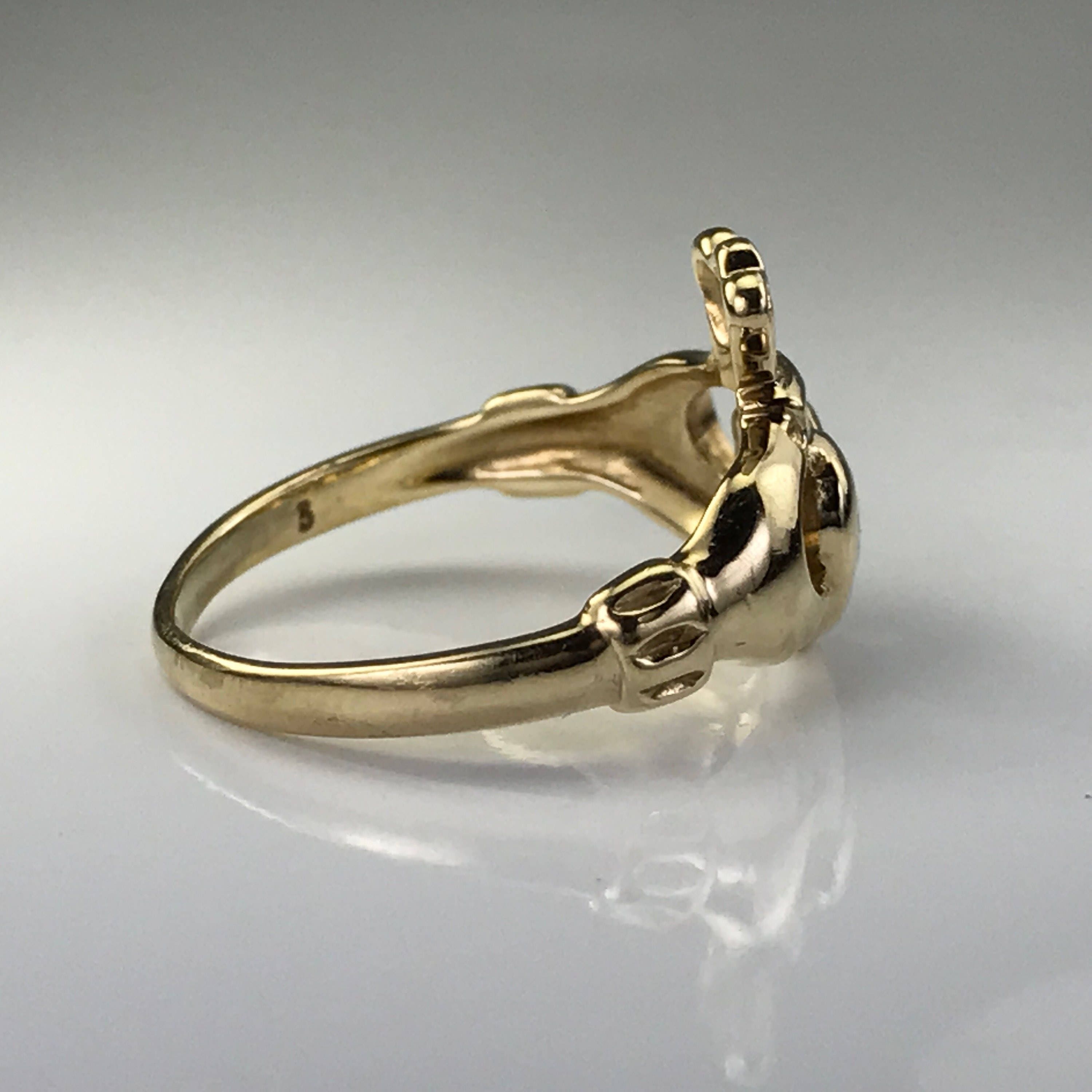 Vintage Irish Claddagh Ring. 10K Gold Setting. Irish