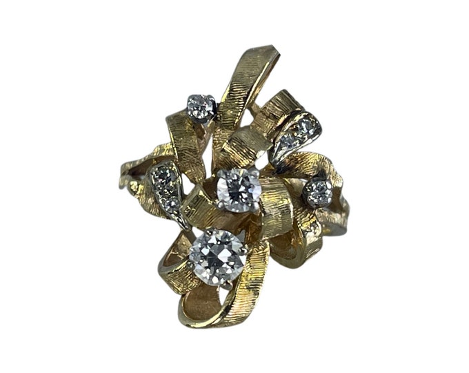 Vintage Diamond Cluster Ring with Old Hollywood Glamour. 14K Yellow Gold Setting with a Ribbon Design. 1940s Vintage Estate Jewelry.
