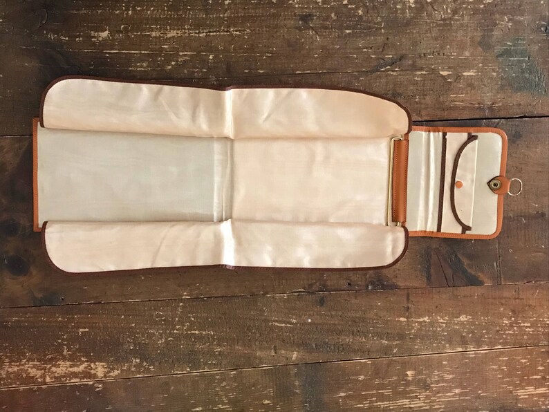 Father/'s Day Necktie Caddy Gift for Him Vintage Travel Tie Case Brown Faux Leather Travel Accessory Travel Gear. Gift for Traveler