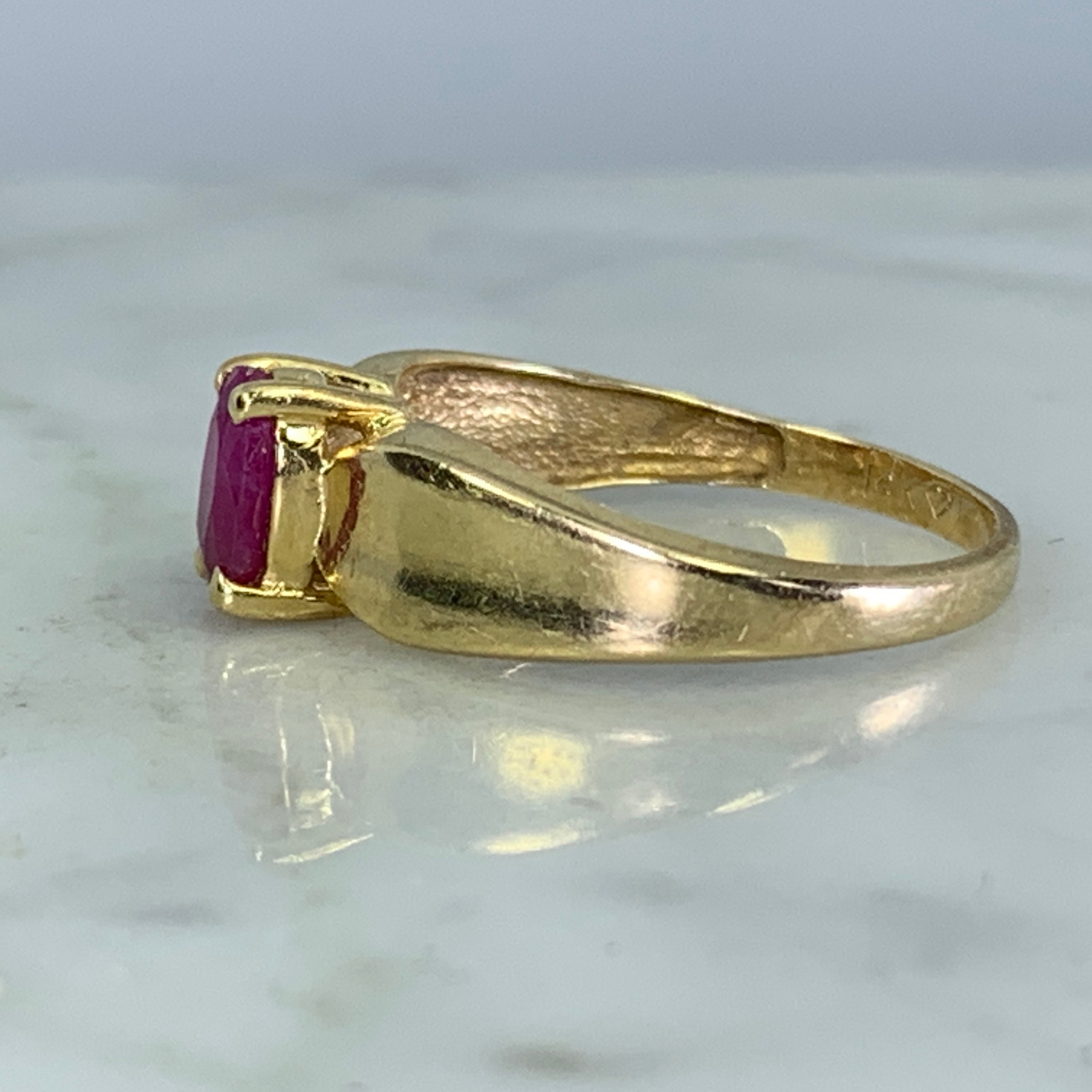 Vintage 1970s Ruby Solitaire Ring set in 14K Yellow Gold