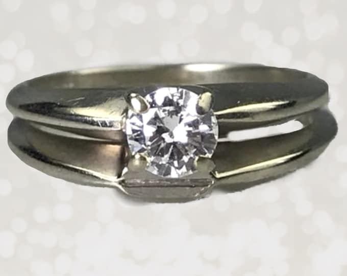 Vintage Diamond Engagement Ring and Gold Wedding Band in 14K White Gold. 1940s Sustainable Estate Jewelry. Elegant Bridal Set