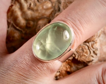 Prehnite sterling silver ring size 7 1/2