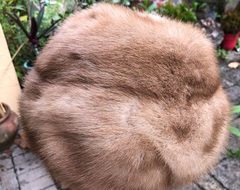 Vintage Precious Furs by Marche Genuine Fur Hat light beige